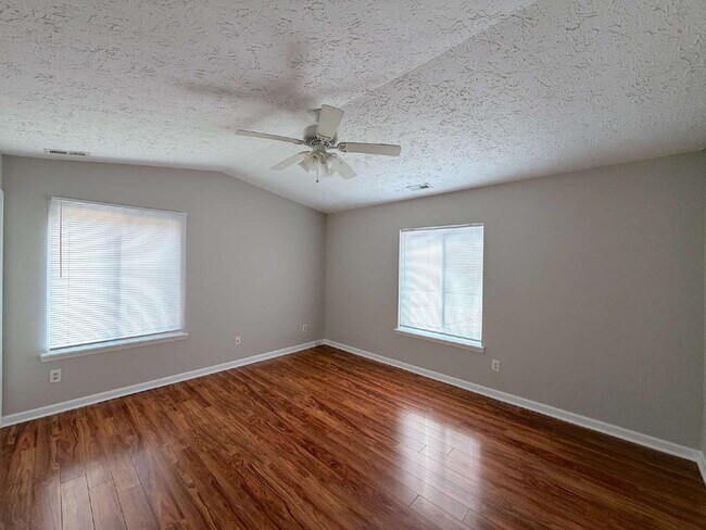 Building Photo - Charming 3 Bedroom Home in Raleigh!