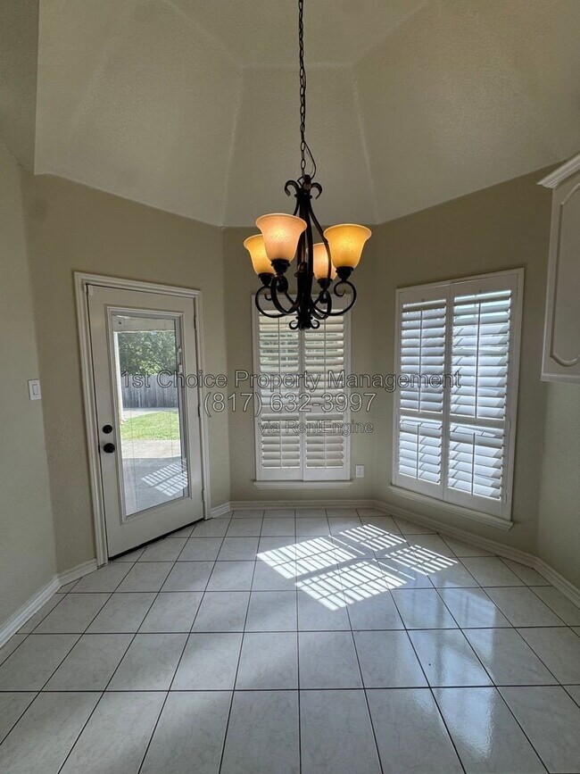 Building Photo - 3006 Upland Dr