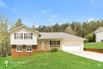 Building Photo - Spacious 3-Bedroom Home with Bonus Den