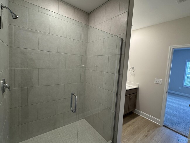 Building Photo - 122 Burdine St