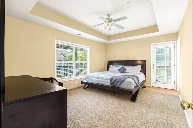 Building Photo - 400 Black Smith Ln