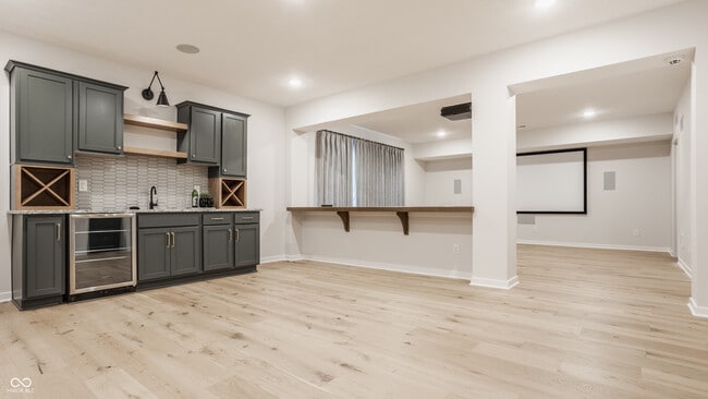Building Photo - 15600 Woodford Dr
