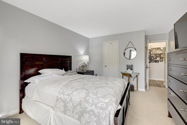 Building Photo - 10205 Ashbrooke Ct