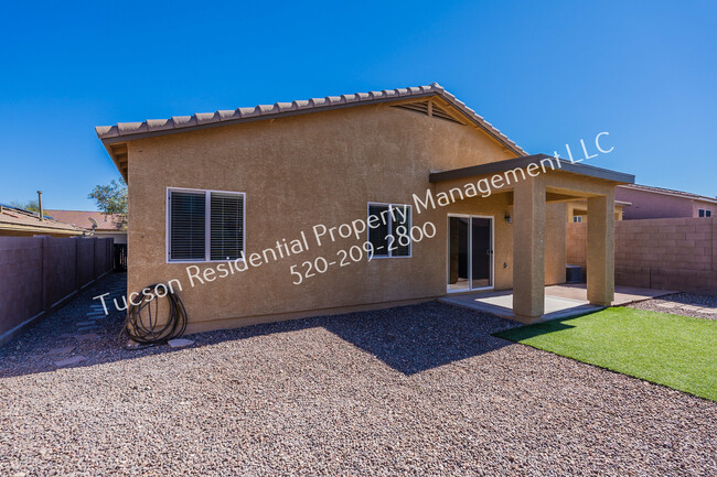 Building Photo - 17092 S Mesa Shadows Dr