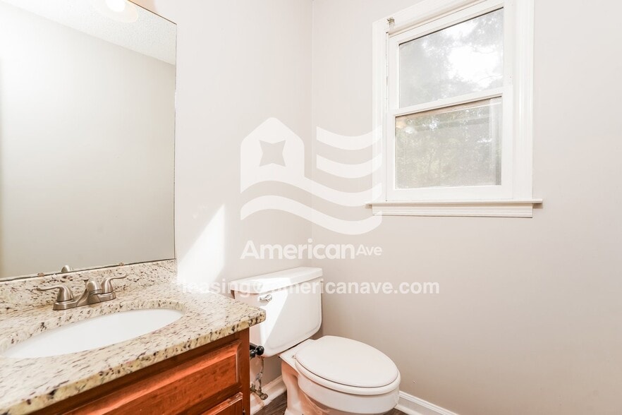Building Photo - 103 Eastwick Ct