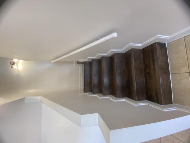 Building Photo - 820 NW 2nd Ave