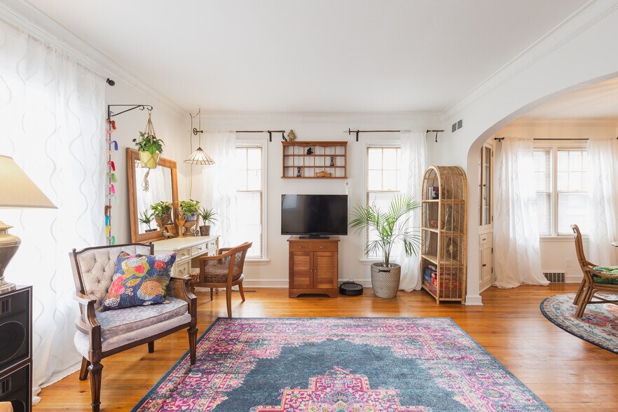 Building Photo - 2645 N 69th St