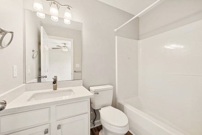 Building Photo - Renovated 2 bed 2.5 bath townhome in Holly Springs Arbor Creek community.