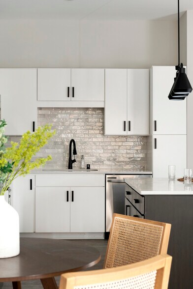 Kitchen - Risor of Apple Valley - Active Adult 55+ Community