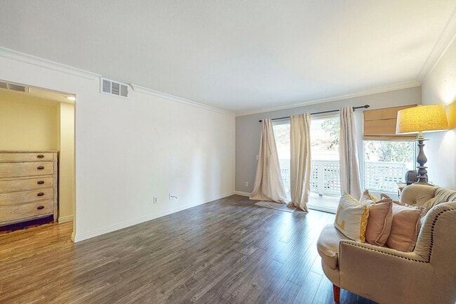 Building Photo - Harbor Walk - 2 Bed / 2 Bath