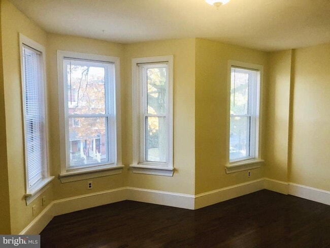 Building Photo - 1415 N Harrison St