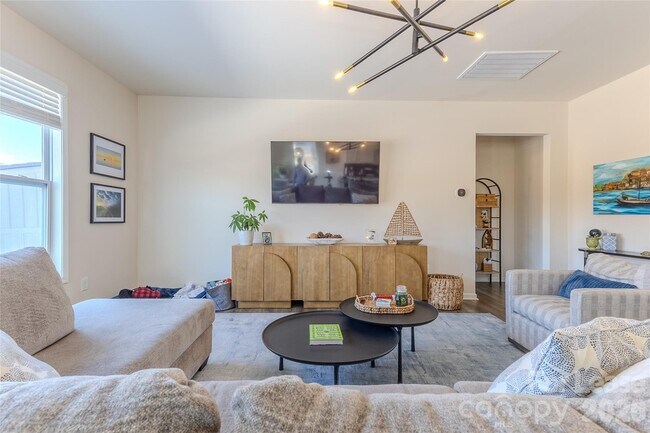 Building Photo - 4471 Dover Ct