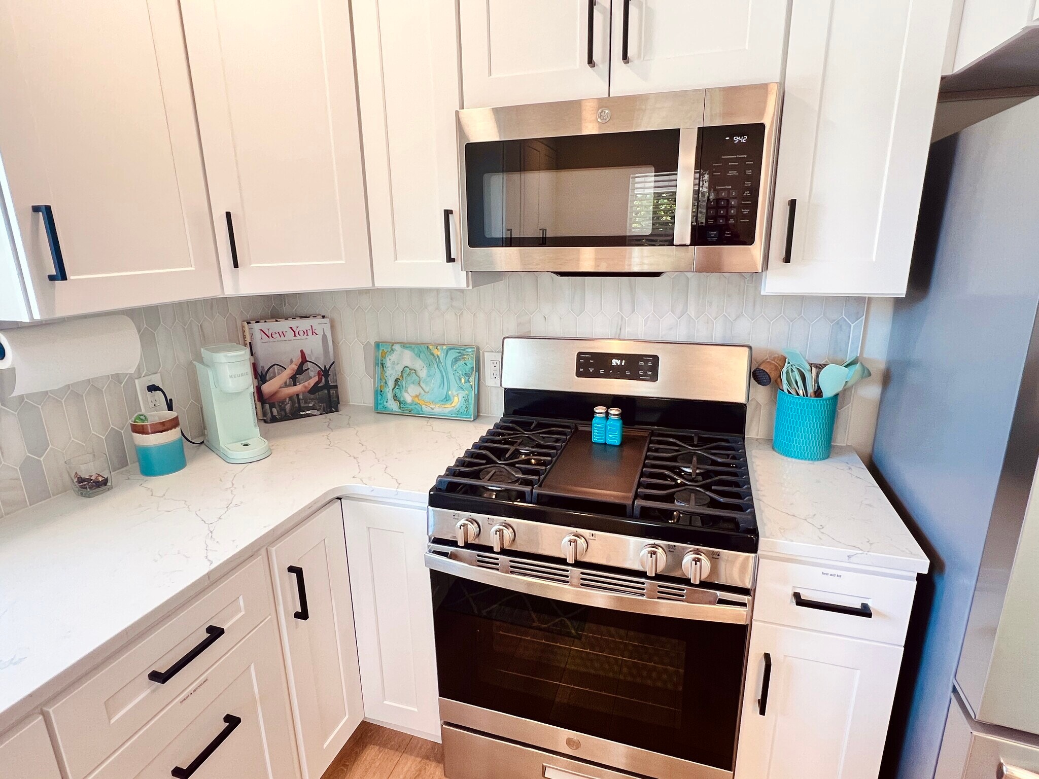 Building Photo - 213 N 10th St