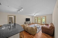 Building Photo - 1613 Muscovy Wy