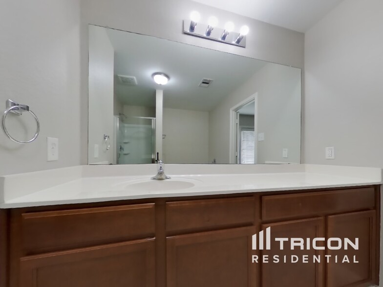 Building Photo - 612 Totem Trail Dr