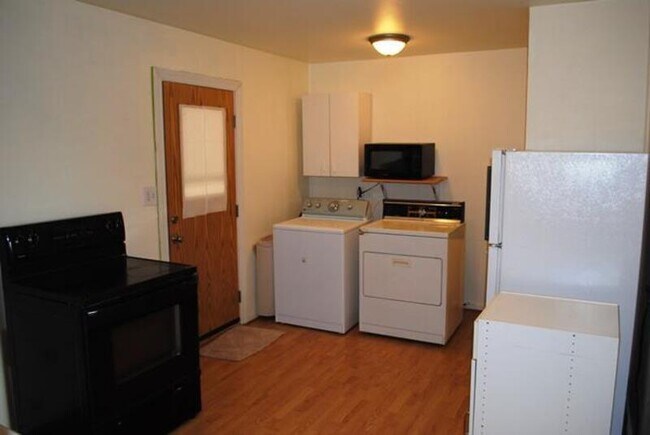 Building Photo - 3708 S Perry St