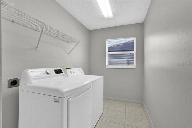 Building Photo - 112 Azalea Dr