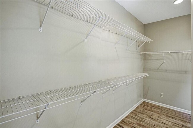 Building Photo - 210 Masters View Ct
