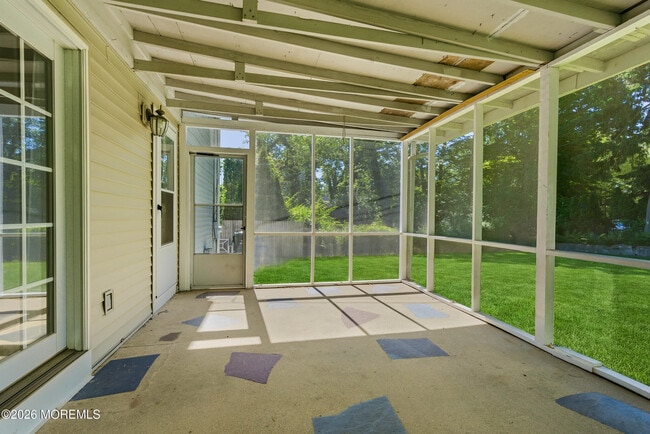 Building Photo - 506 Woodland Rd
