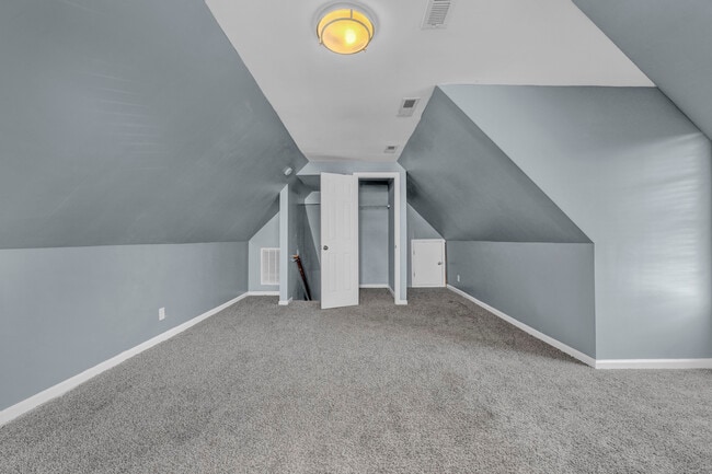 Building Photo - 237 Camden Lake Dr