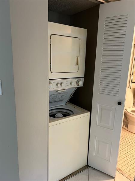 Building Photo - 1605 Abaco Dr