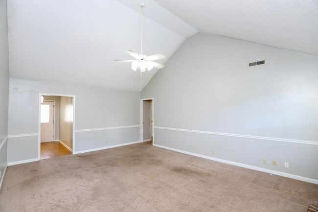 Building Photo - 1450 Morris Way Dr