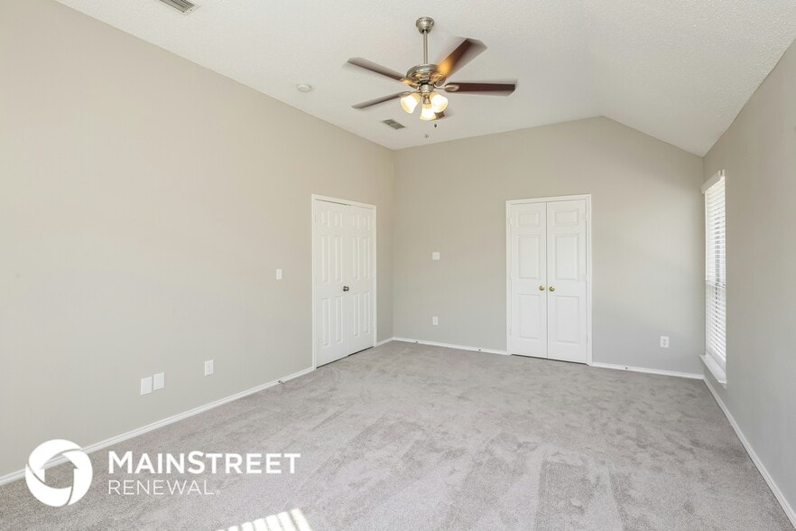 Building Photo - 304 Emery Oak Ct