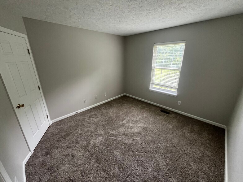 Building Photo - 5397 Rippling Brook Way