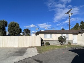 Building Photo - 9824 Paramount Blvd