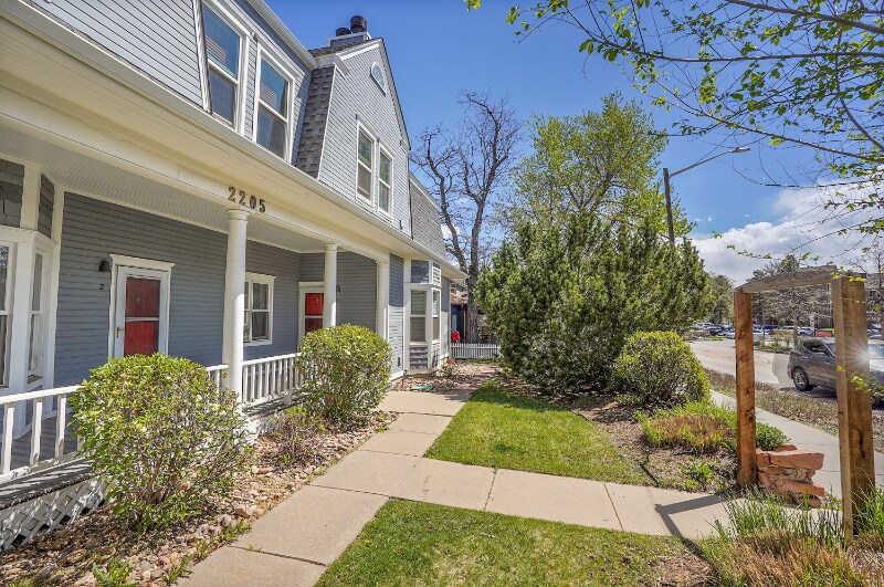 Building Photo - 2205 Arapahoe Ave