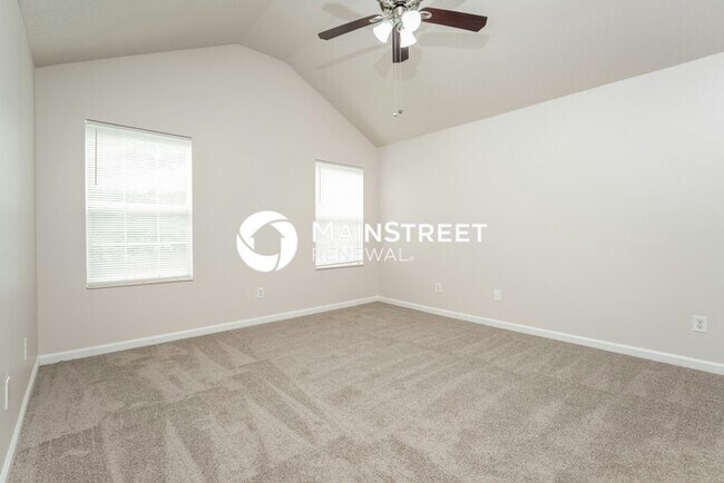 Building Photo - 3 Bedroom Pet-Friendly Home in Lithonia, GA with Main Street Renewal