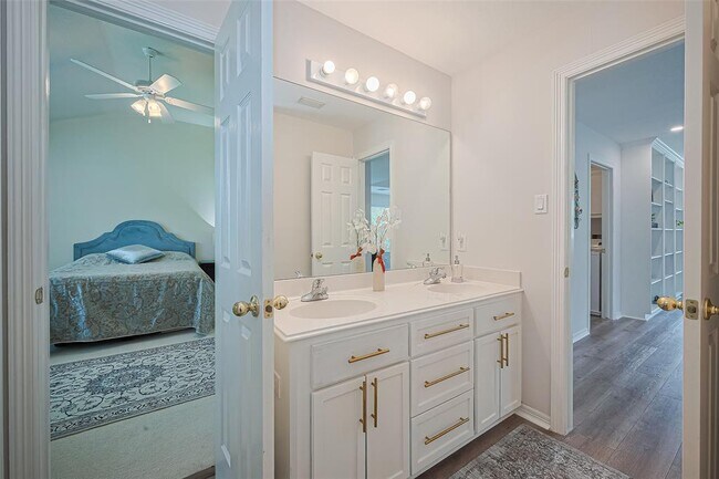 Building Photo - 1413 Whispering Pines Dr