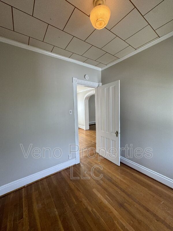 Building Photo - 1850 8th Ave