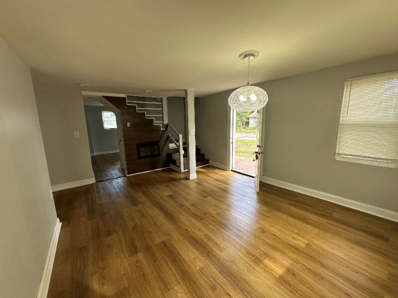 Building Photo - 1717 Mc Quade St