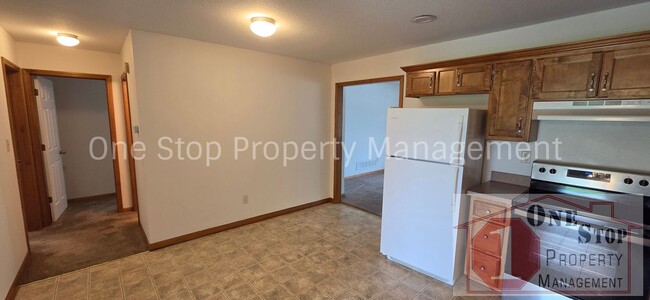 Building Photo - Beautiful 4 Bedroom 2 Bathroom in Grain Valley!