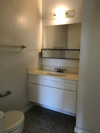 Building Photo - 2765 Mauricia Ave