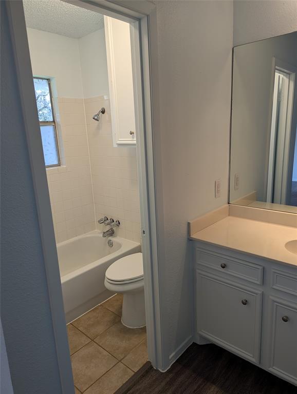 Building Photo - 907 S Riviera Cir