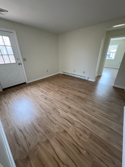 Building Photo - 26 Hadley Rd