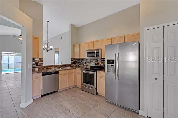 Building Photo - 7819 Turkey Oak Ln
