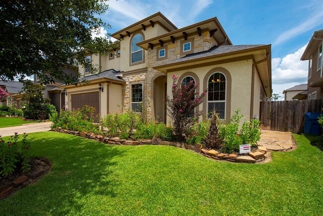 Building Photo - 106 Bella Luce