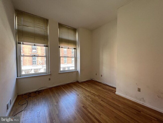 Building Photo - 2020 Walnut St