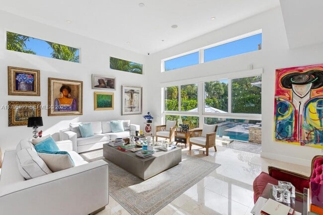 Building Photo - 689 Glenridge Rd