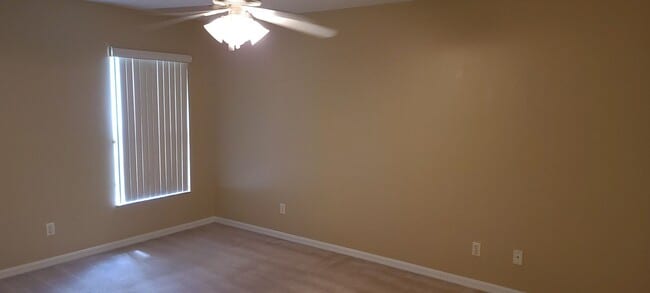 Building Photo - ~2/2~S Grand Hwy~Hillside Villas~Spacious End Unit & Close to the Pool!