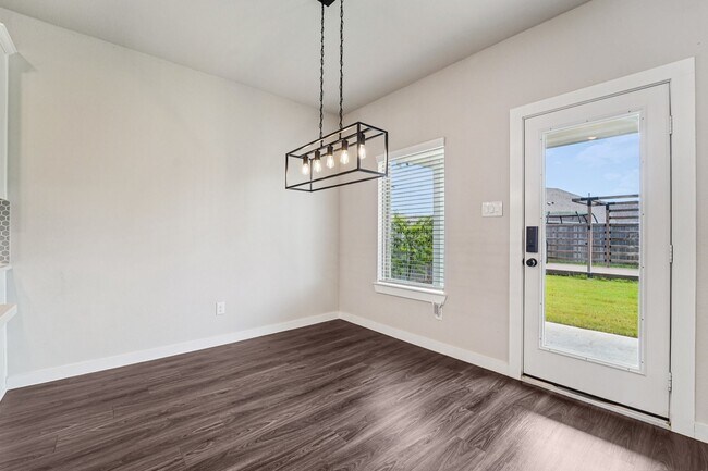 Building Photo - 15011 Red Buckeye Dr
