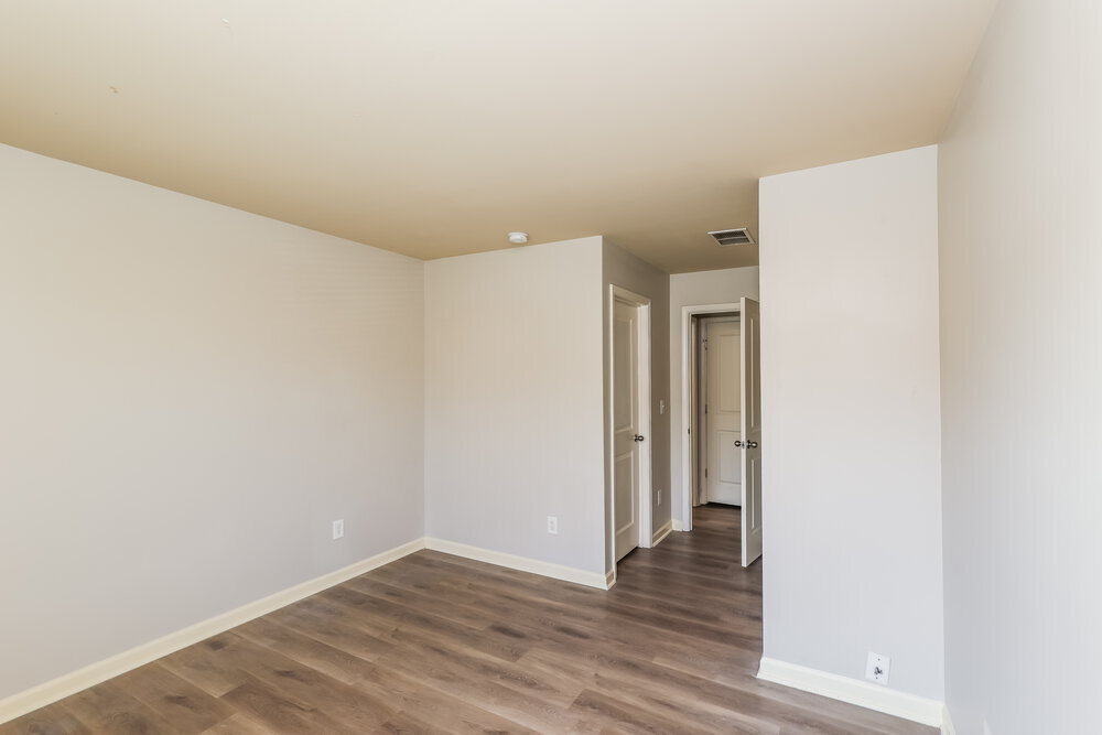 Building Photo - 260 Stillwood Dr