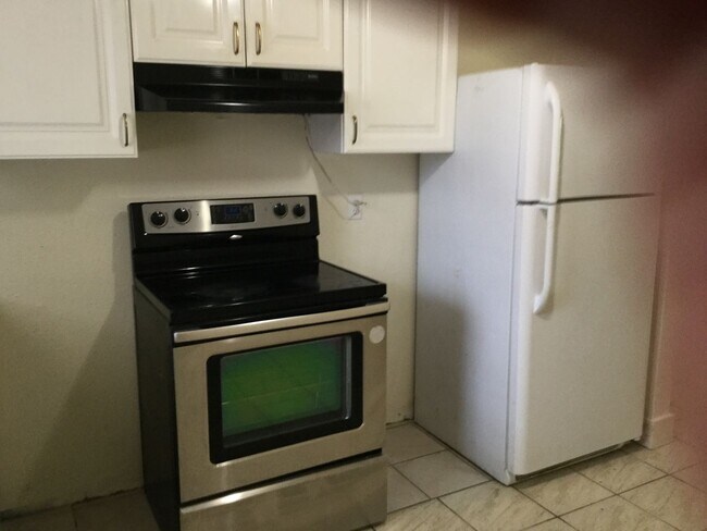 Building Photo - 2454 Rio Pinar Lakes Blvd