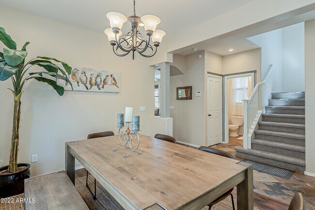 Building Photo - 21124 W Prospector Way