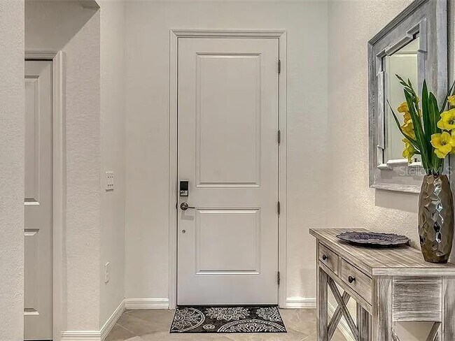 Building Photo - 10896 Pinot Dr