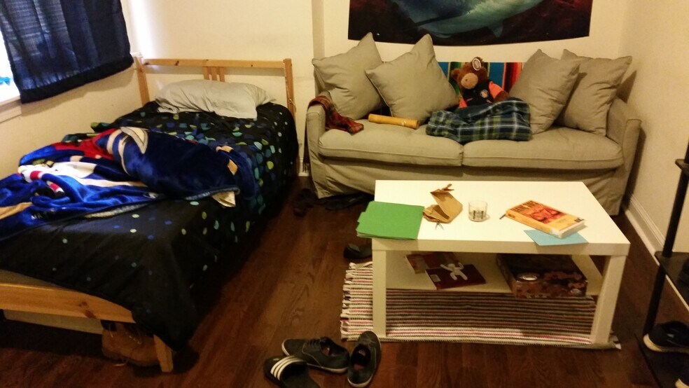 bedroom 3 - 4228 Spruce St