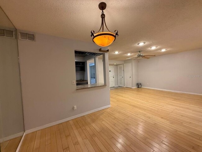 Building Photo - 1217 McMullen Booth Rd